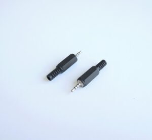 Букса за кабел с 3 пръстена STEREO 2,5mm JACK(м)