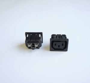Букса панелна захранваща за компютър IEC C13(ж)