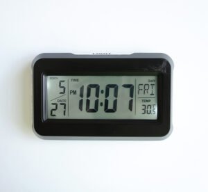 Настолен часовник DS-8082, термометър, календар, вътрешно ползване, -10°C до 50°C