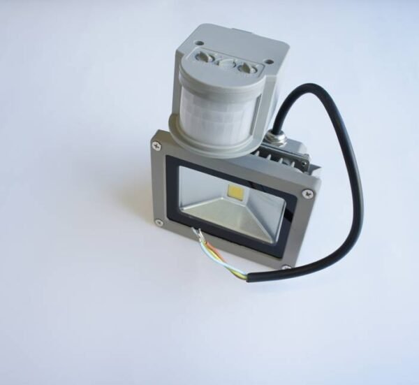 Прожектор със сензор за движение LED 220V 10W 6000K IP65