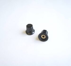 Врътка K17-02 с винт за потенциометър Ф5mm