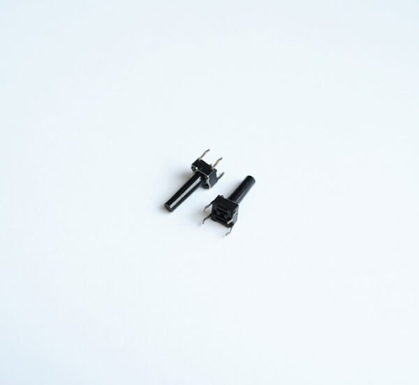 Малък бутон 4pin 6x6x11mm незадържащ НО черен 12V 0,05A H=7,5mm