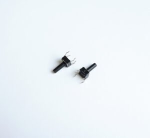 Малък бутон 4pin 6x6x13mm незадържащ НО черен 12V 0,05A H=10mm