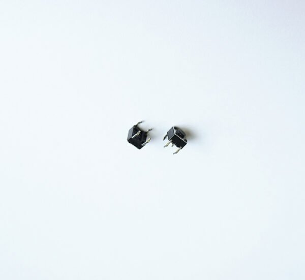 Микро бутон 4pin 4,5x4,5x5mm незадържащ НО бял