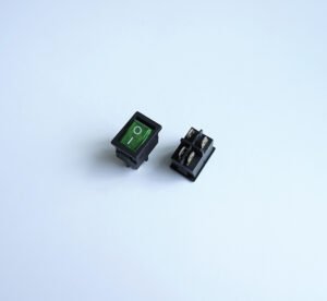 Ключ, 4pin, 2 положения, светещ, зелен, 250V, 6,5A, 19x13mm
