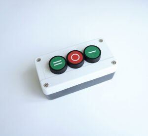 Бутониера с 3 бутона НО/НЗ/НО 400V 10A