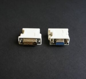 Букса преходна VGA 15pin(ж)/DVI 25pin(м)