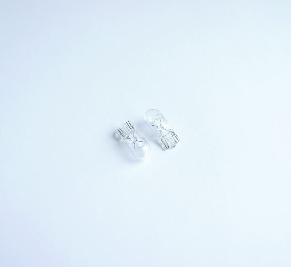 Автомобилна лампа за габарити с цокъл 9,5d 12V 3W