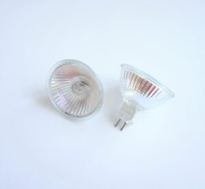 Лампа луничка тип MR16 с цокъл Gu5,3 12V 20W