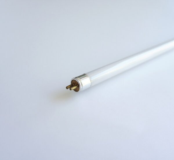 Лампа луминисцентна за витрина за месо OSRAM с цокъл T8 220V 36W 1200mm