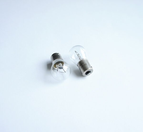 Автомобилна лампа с цокъл BA15s 12V 21W