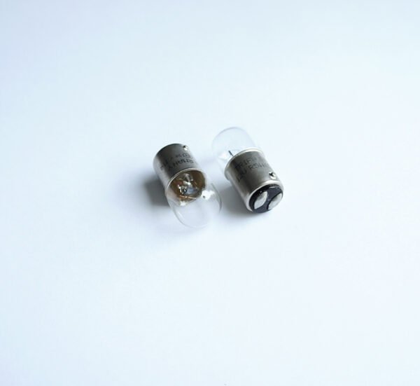 Автомобилна лампа с цокъл BA15d 12V 5W