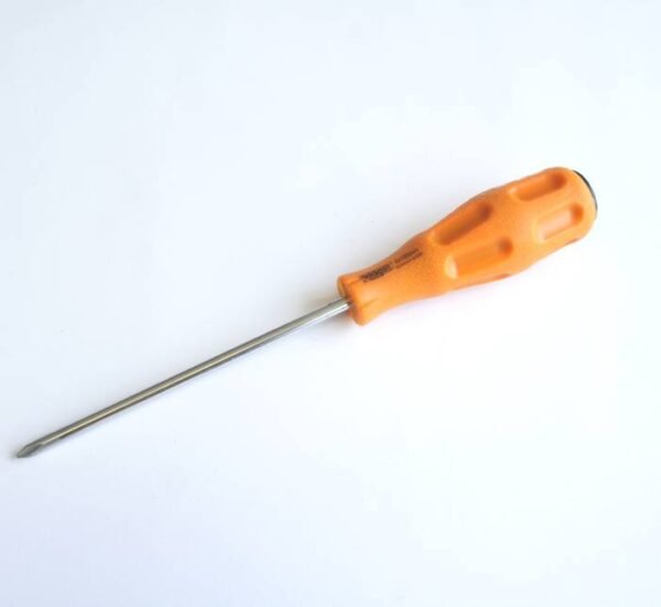 Отвертка кръстата GD с намагнитен връх 4x100mm