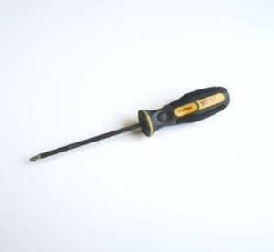 Отвертка кръстата MEGA с намагнитен връх 3x75mm