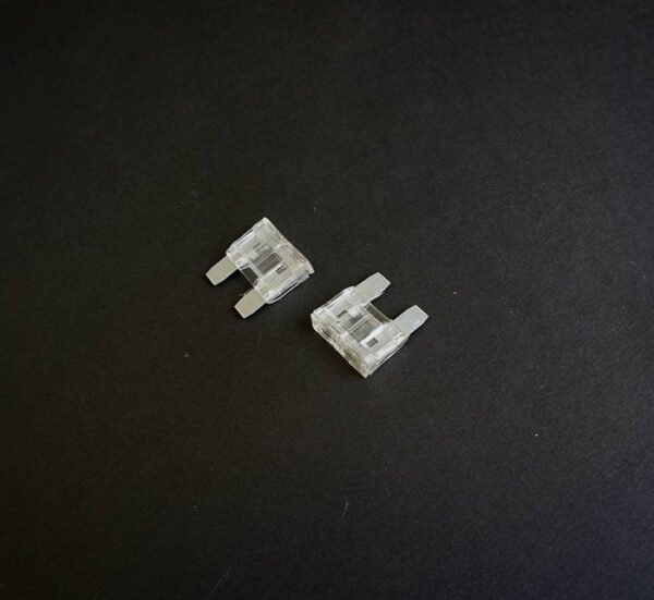 Автомобилен предпазител голям бял 28x33mm 80A