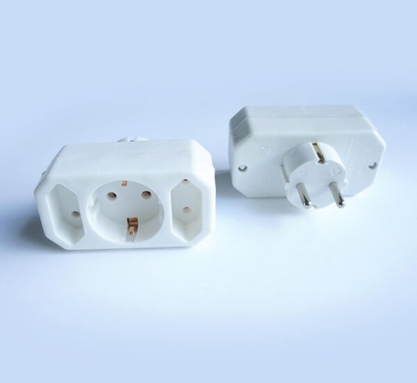 Разклонител за контакт 3-ка без кабел бял 220V 2,5A/16A