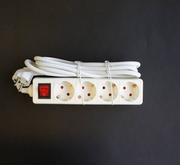 Разклонител C1-H4T, контакт, ключ, 4-ка, бял, 3m, 220VAC, 10A, 3x1.5mm2