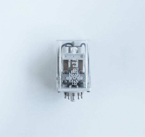 Реле R15-3PDT 12VDC 10A 3 контактни групи 250V