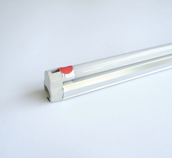 Осветително тяло открито за луминисцентни и UV лампи с цокъл T4 220V 1x8W 330mm