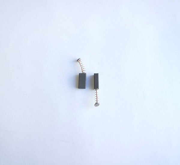 Българска въглено-графитна четка с извод и накрайник профил 5x8x16mm