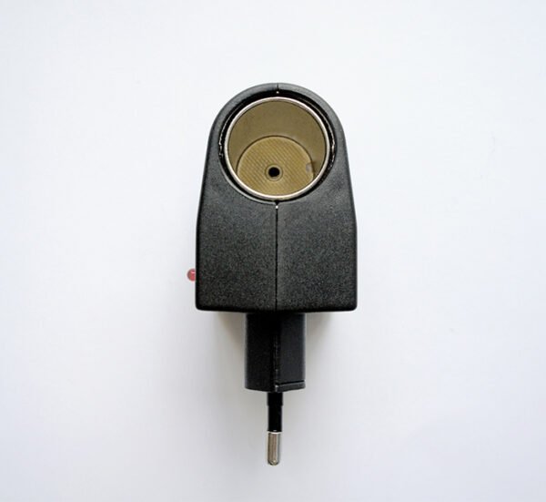 Мрежов адаптер, изxод за автомобилна запалка, 12VDC, 0.5A, 6W