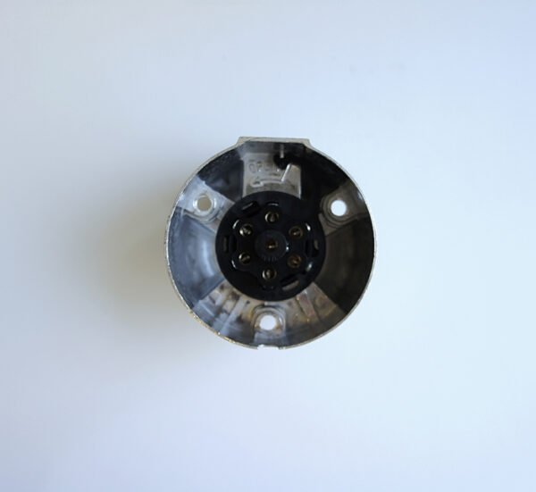 Автомобилна букса/гнездо за ремарке 12V куплунг(ж)