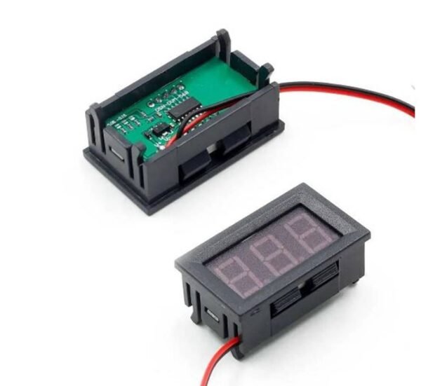 02516-B Волтметър за вграждане в панел, 3,2V, 30V, 45x26mm