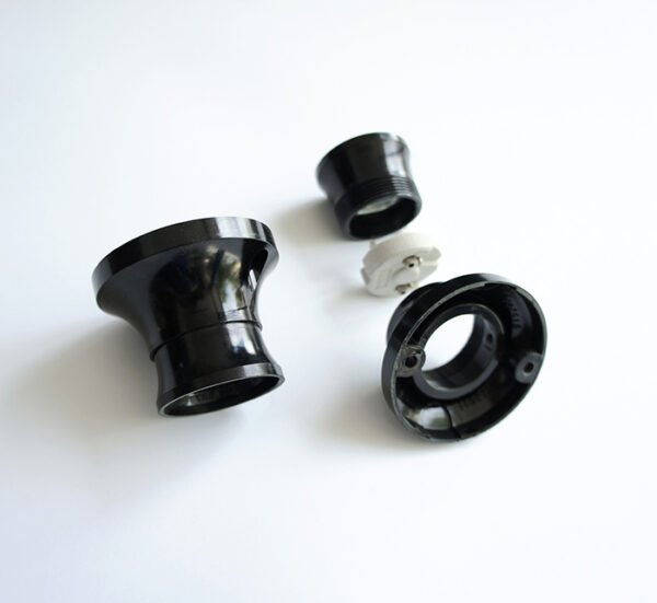 Българска фасунга за стена, права, черна, бакелитова, цокъл E27