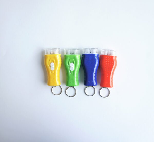 LED фенер с ключодържател и батерии 3xAG13 1,5V