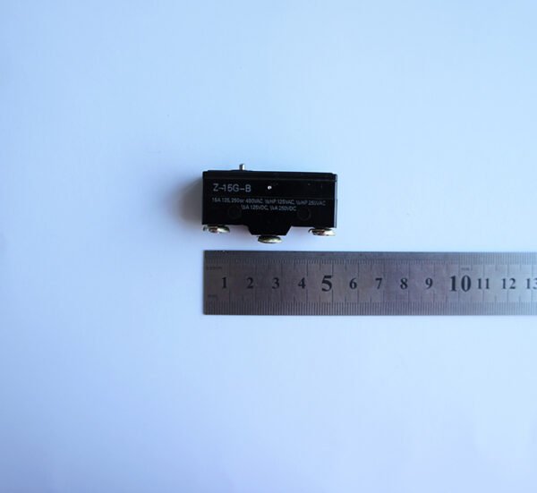 Ключ Z-15G-B незадържащ НО черен 480V 15A