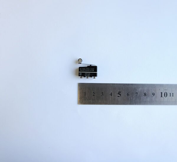 SONY DSC Ключ 5GL255 незадържащ НО с рамо 20mm и ролка черен 250V 5A