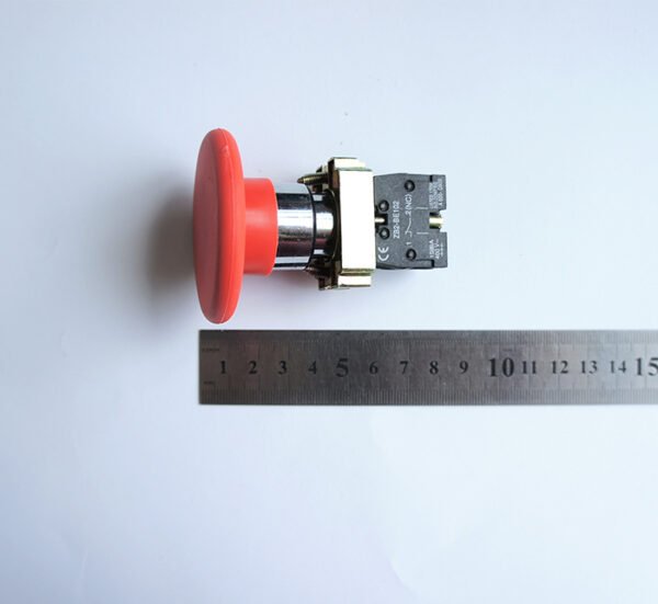 SONY DSC Бутон BR42 голям незадържащ НЗ червен 250V 10A 40x30mm