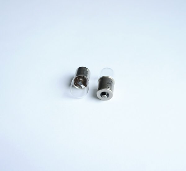 Автомобилна лампа с цокъл BA15 24V 10W