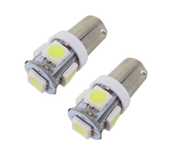 Автомобилна лампа за габарити LED бяла с цокъл 9,5d 12V 20mA