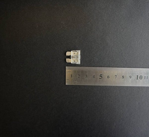 Автомобилен предпазител среден бял 14x19mm 25A