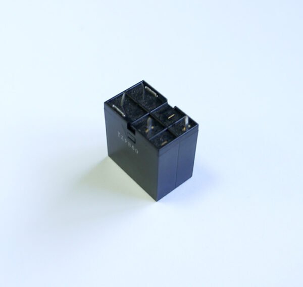 Реле G4W-1112P-US-TV8 12VDC 15A 1 контактна група 250V