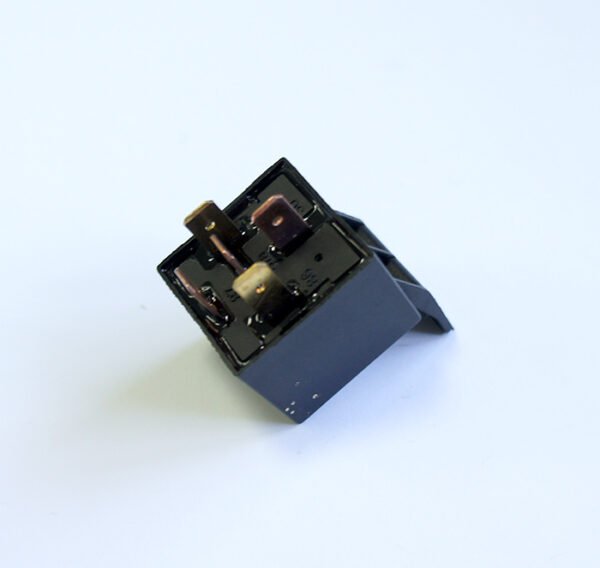 Реле JD1914 12VDC 40A 1 контактна група 14V