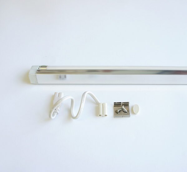 Осветително тяло открито за луминисцентни и UV лампи с цокъл T4 220V 1x8W 330mm