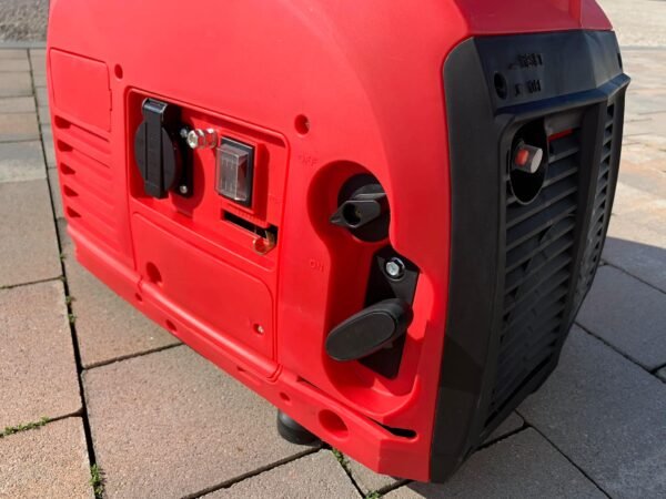 Немски инверторен генератор 2000W, Powertech PT-2000