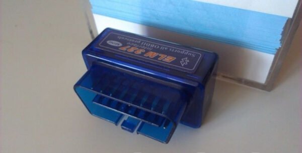 obd2-устройство2 OBDII устройство за мобилен телефон