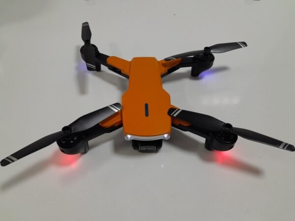 оранжевия-1 Дрон с камера XF X05 – Оптична стабилизация, 16 мин. полет FULL HD