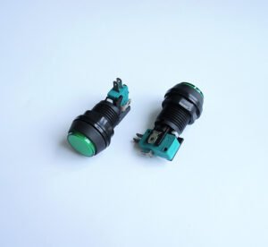 Бутон за игрална машина светещ незадържащ НО зелен 250V 6A Ф24mm