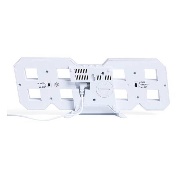 01961-C Настолен 3D LED часовник 3638L, календар, термометър, 0°C до 50°C