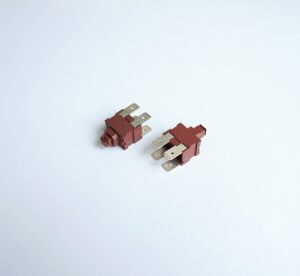 Ключ висок PS102 мрежов за прахосмукачка 4pin с 2 положения черен 250V 16A 19x13mm